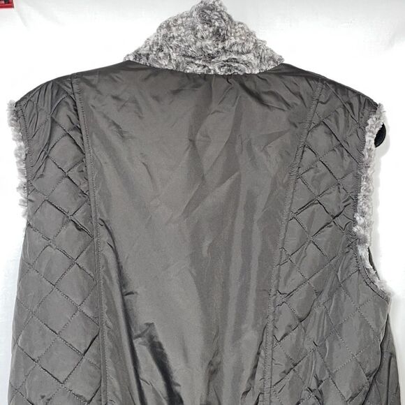 Reversible vest  - Picture 14 of 15
